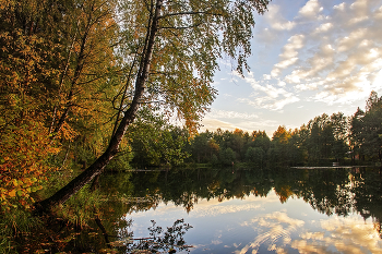 Октябрь / Лесное озеро