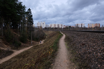 Осенний день / На тропинке в районе ст. Лучёса, Витебск.