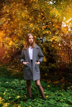 Осень в золоте / модель Тася Гарявина