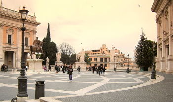 Капитолийская площадь в Риме со статуей Марка Аврелия / Капитолийская площадь в Риме со статуей Марка Аврелия