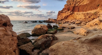 Каменистый берег / Израиль