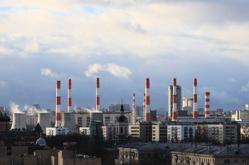 Индустриальная Москва / Индустриальная Москва - ТЭЦ снабжают город теплом и выглядят завораживающе в любую погоду.