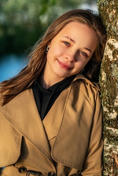 Портрет в тренче / модель Ангелина Табакова