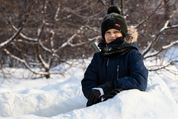 В снежной "крепости". / В снежной "крепости".