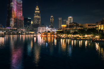 Burj Khalifa Lake Illumination / Озеро Бурдж-Халифа ночью