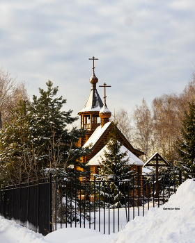 Старая церковь / Деревянная церковь.снег