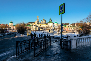 Утро в Сергиевом Посаде / зима, утро, Сергиев Посад