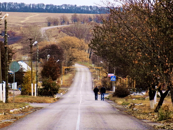 улица переходящая в дорогу / пуск, улица переходящая в дорогу в Таганрог
