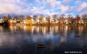 Alster Hamburg / Озеро Альстер (Alster Hamburg) - сердце Гамбурга, любимое место отдыха гамбуржан и гостей города. На фото внешний Альстер. Частные дома у озера

Яхты на озере:
http://fotokto.ru/id156888#photo7656016


Альстер вечером:

https://www.youtube.com/watch?v=YdvFUdm0nQ0

Слайд-шоу озера Альстер:


https://www.youtube.com/watch?v=FUnJ6Mt1G68

https://www.youtube.com/watch?v=shvDCXIyNb0

https://www.youtube.com/watch?v=NtnlTtRceUs

https://www.youtube.com/watch?v=YdvFUdm0nQ0

https://www.youtube.com/watch?v=FUnJ6Mt1G68

https://www.youtube.com/watch?v=rfwK750jMcs