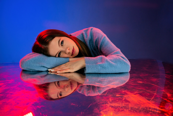 Портрет с отражением / модель Юлиана Смирнова
ассистент Илья Горячев
локация фотоателье «Депо»