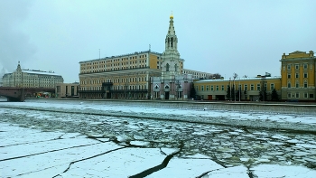 Вид на Софийскую набережную / Москва.Вид на Софийскую набережную