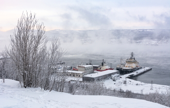 клочья тумана / Кольский залив