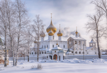 Воскресенский Угличский мужской монастырь / Углич