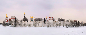 Белая и сказочная... / Московский Новодевичий монастырь.
