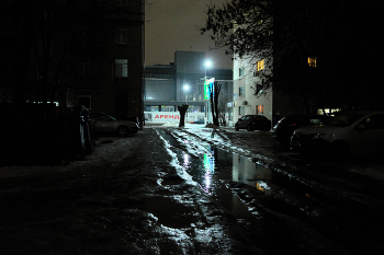Ночной дождь / Витебск, вид со двора на ул. Космонавтов