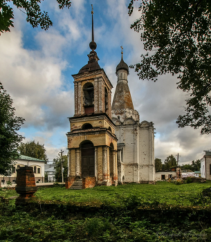 Переславль-Залесский. Церковь Петра Митрополита. / ***