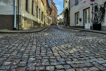 Улочка в Вильнюсе / ***