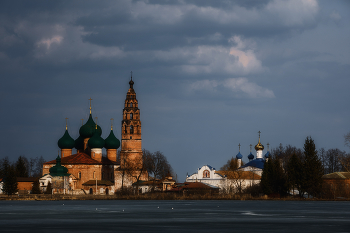 В селе Великое... / Великосельский кремль