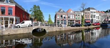 Делфт.Городская зарисовочка / Делфт (нидерл. Delft) — город и община в Нидерландах, в провинции Южная Голландия, на полпути между Роттердамом и Гаагой. Расположен на реке Схи