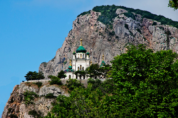 Храм на скале. / Крым