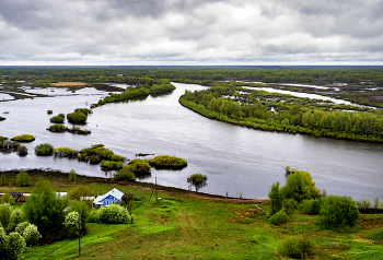 После дождя / Река