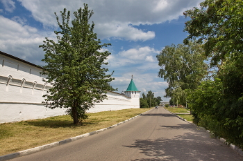 Сюжет из города Серпухов / У Высоцкого монастыря.