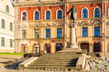 Осенний вечер в городе Выборг. / 2016 год.