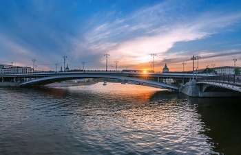 На Котельнической набережной / Москва