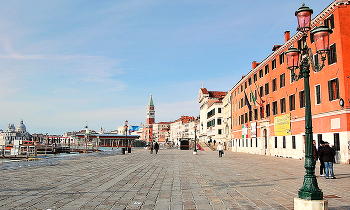 На набережной Венеции / На набережной Венеции после разлива