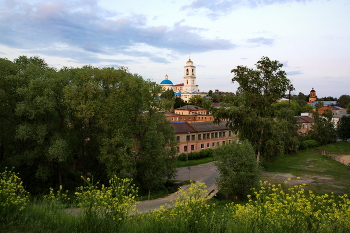 В старом городе вечер / Городской сюжет из Серпухова