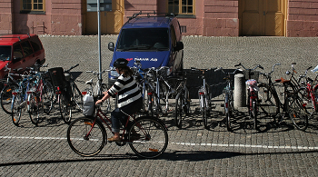 Продолжаем ездить по городу... / Стокгольм на колесах...
