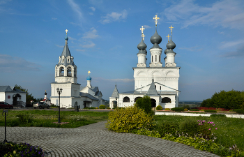 Муромские зарисовки / лето, вечереет Воскресенский женский монастырь в Муроме