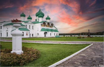 Свято-Троицкий Александро-Свирский монастырь / Лодейное Поле