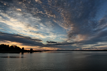 Закат / Рыбинское водохранилище