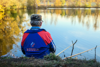 Озеро... / Осенняя зарисовка...