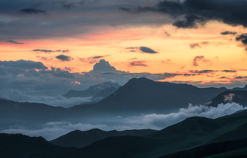 Закат в горах / Перевал Цей-Лоам
Ингушетия