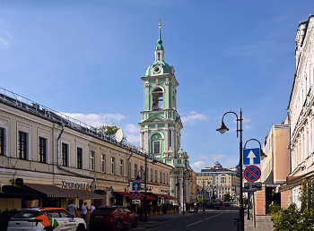 Улочки Москвы / лето, Пятницкая улица