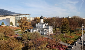 Храм в осеннем Зарядье / Церковь Зачатия Анны в Москве