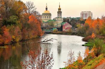 Осенние краски в городе / Осенние краски в городе