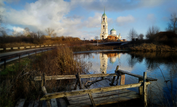 У пруда / В селе Ичалово. Осень. Ноябрь.