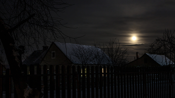 Сонная Луна / В преддверии лунной ночи