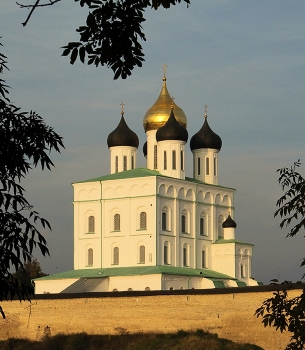 Псковская святыня / ***