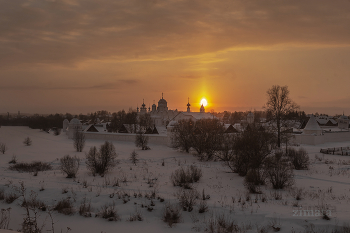 Суздальский закат / путешествие в первый день нового года, вид на Покровский монастырь