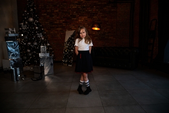 Маленькая скромница / модель Соня Бубнова
фотостудия «Moonlight»