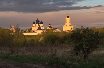 Весенний вечер / Высоцкий монастырь