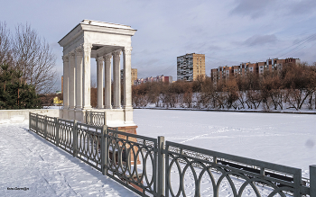 Смотровая площадка сталинской эпохи / Канал Москвы-реки