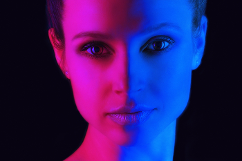 &nbsp; / Эксперименты с цветными фильтрами, при съёмке портрета в студии.
Модель, моя жена - Ирина