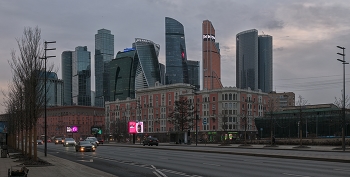 Вид на Москва-Сити / Москва, Кутузовский проспект