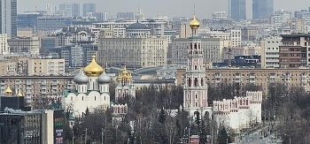 Новодевичий монастырь с Воробьевых гор / ***