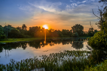 Летний рассвет. / Озеро Малое Нечаево.